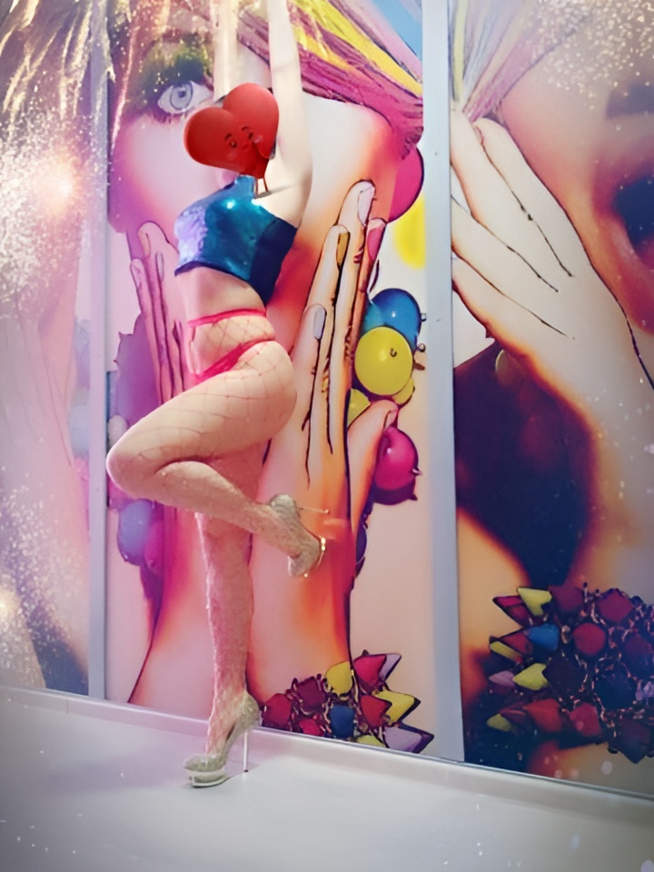 Ксюша привлекательная девушка из Тайшет цена от 10000 руб