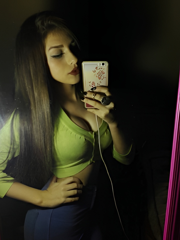 Марта привлекательная девушка из Тайшет цена от 5000 руб