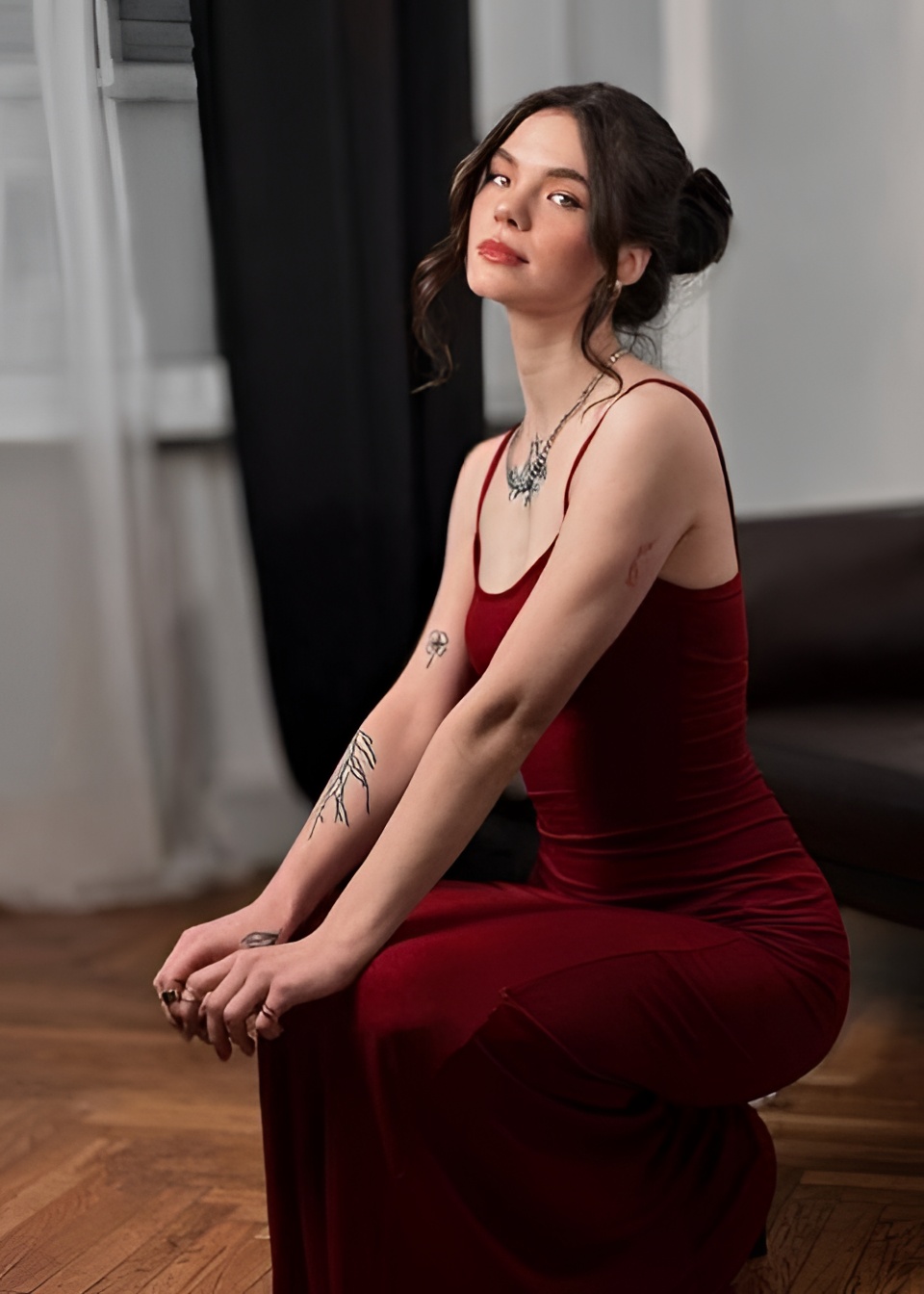 Кристина привлекательная девушка из Тайшет цена от 15000 руб