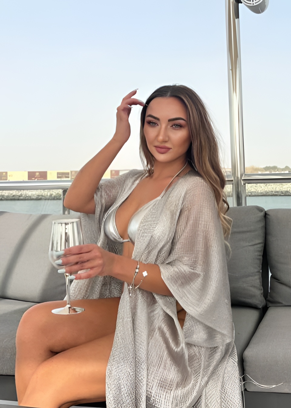 Лолита привлекательная девушка из Тайшет цена от 18000 руб