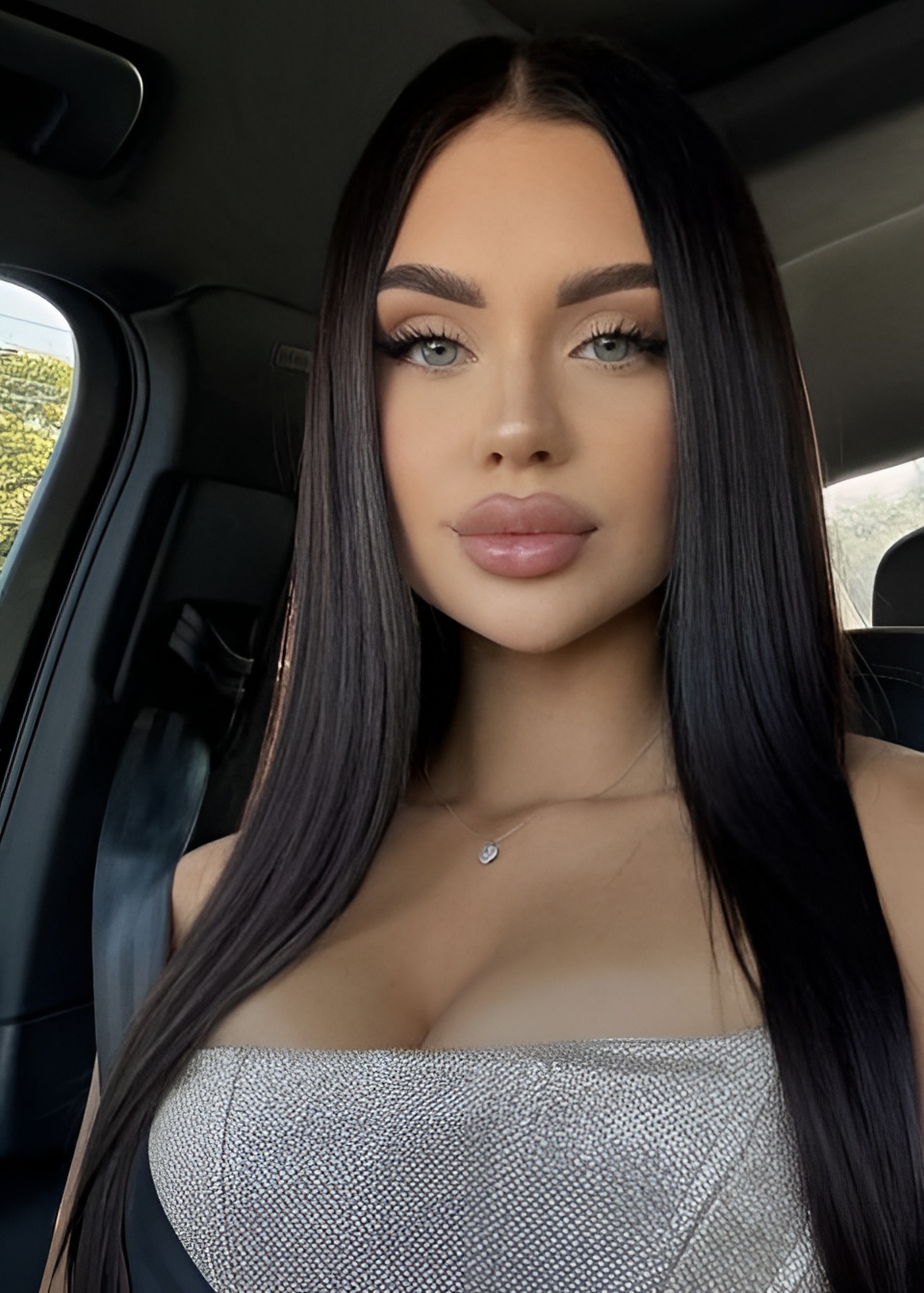 Индивидуалка МАЛЛИНА, доступна для личного знакомства от 18000 руб